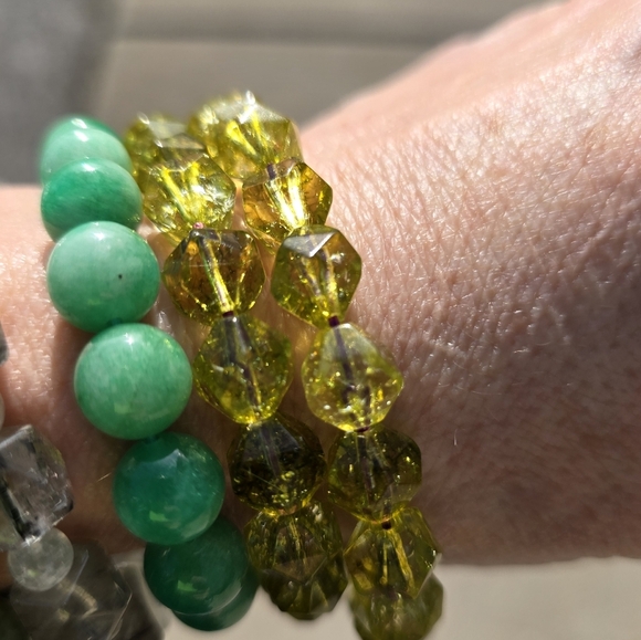 10mm Faceted Peridot Bracelet - Picture 12 of 14